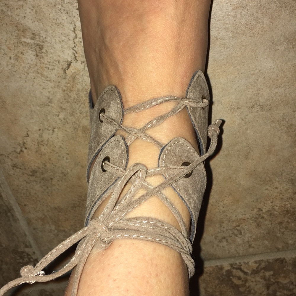 Shoes - Picture 3 of 3